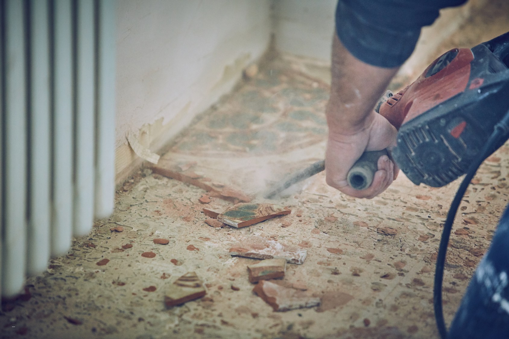 Dustless and dust free tile removal orange county. Tile removal near me services for the westminster california region. demolition flooring
